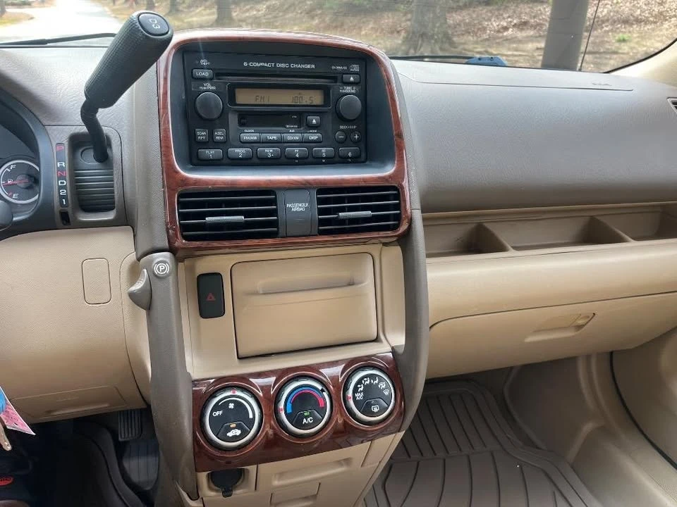 2005 Honda CR-V 2nd Gen - Image 11 of 13