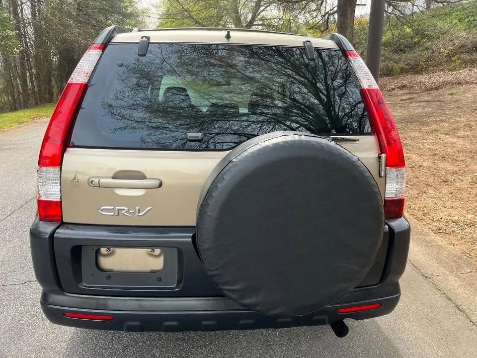 2005 Honda CR-V 2nd Gen - Image 4 of 13