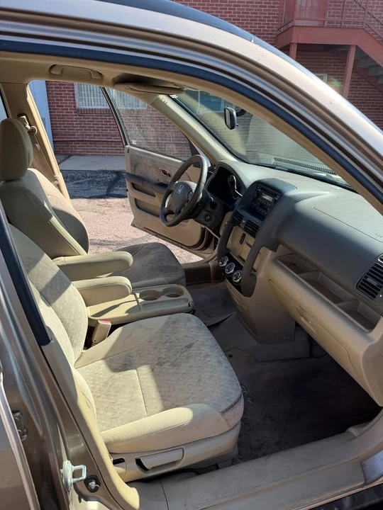 2005 Honda CR-V 2nd Gen - Image 7 of 12