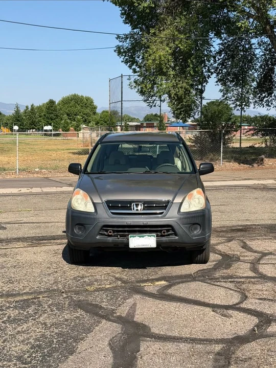 2005 Honda CR-V 2nd Gen - Image 3 of 12