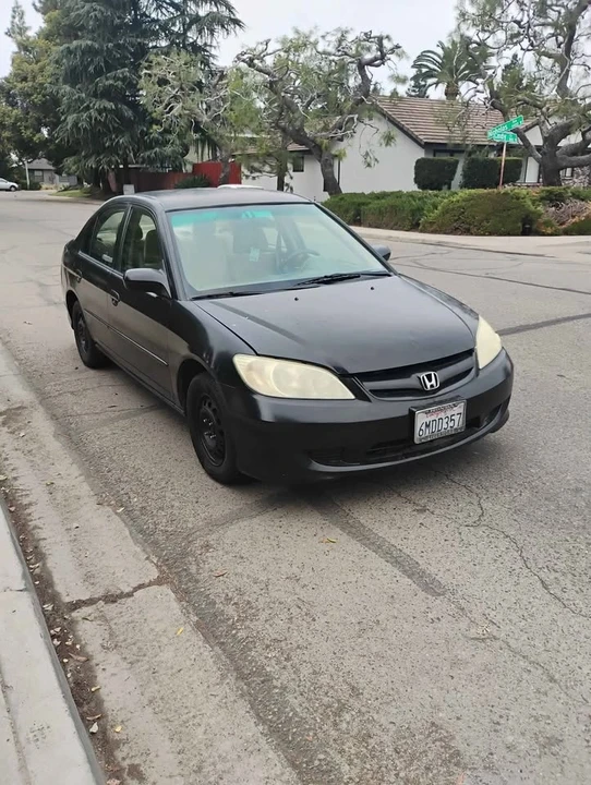 2005 Honda Civic 7th Gen - Image 3 of 7