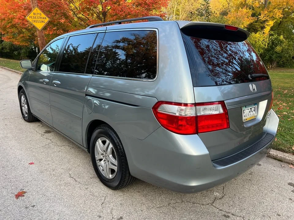 2005 Honda Odyssey - Image 3 of 19
