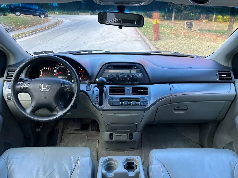 2005 Honda Odyssey - Image 16 of 19