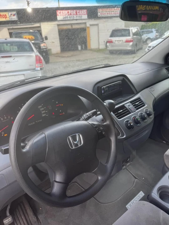 2005 Honda Odyssey - Image 3 of 7