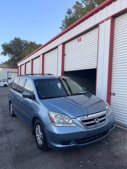 2005 Honda Odyssey - Image 2 of 4