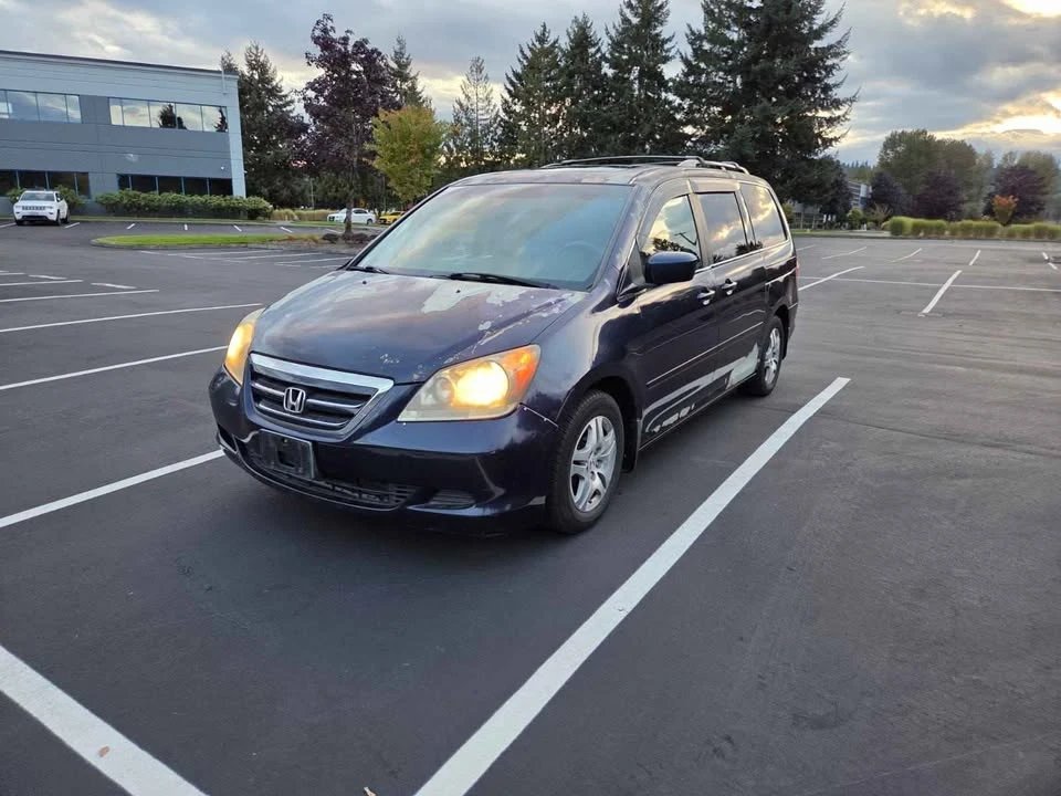 2005 Honda Odyssey - Image 2 of 16