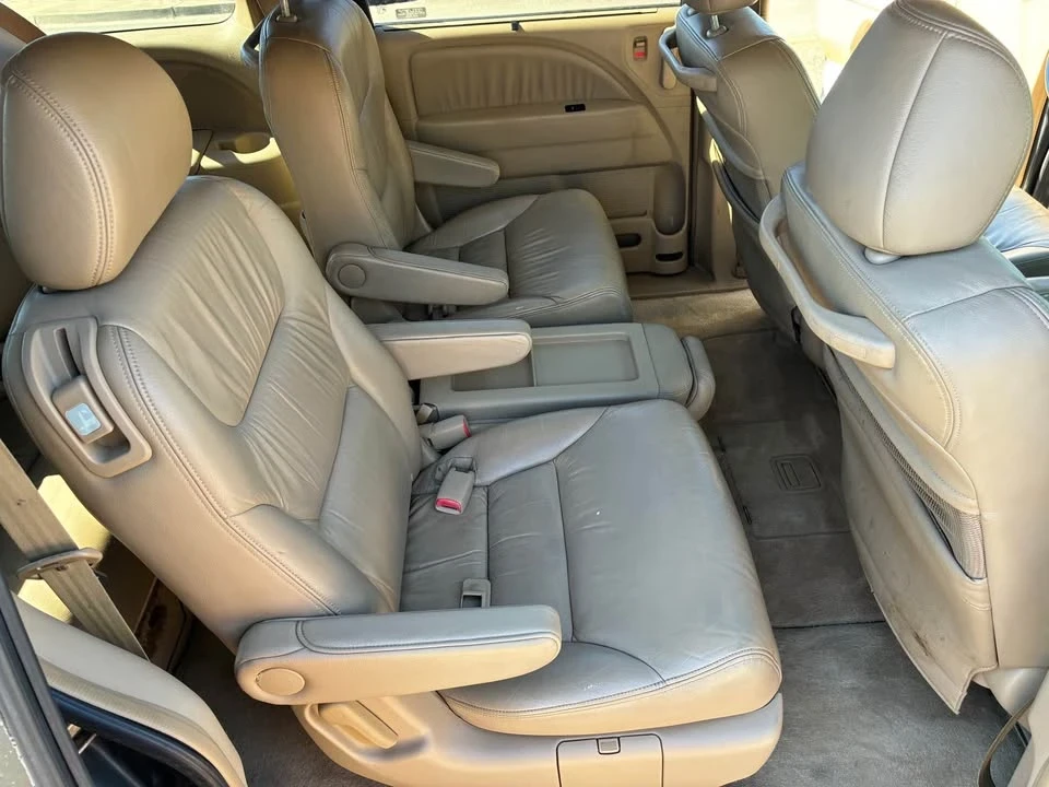 2005 Honda Odyssey - Image 8 of 11