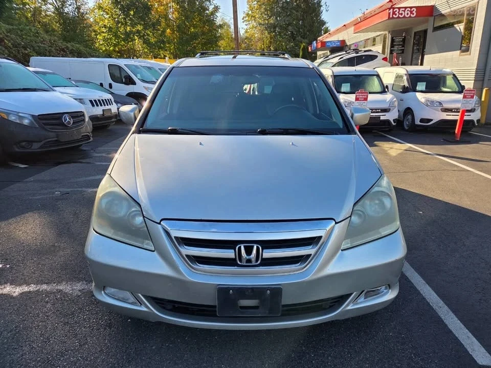 2005 Honda Odyssey - Image 2 of 19