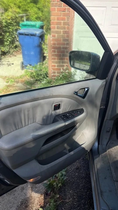 2005 Honda Odyssey - Image 13 of 18