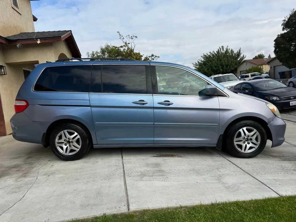 2005 Honda Odyssey - Image 3 of 17
