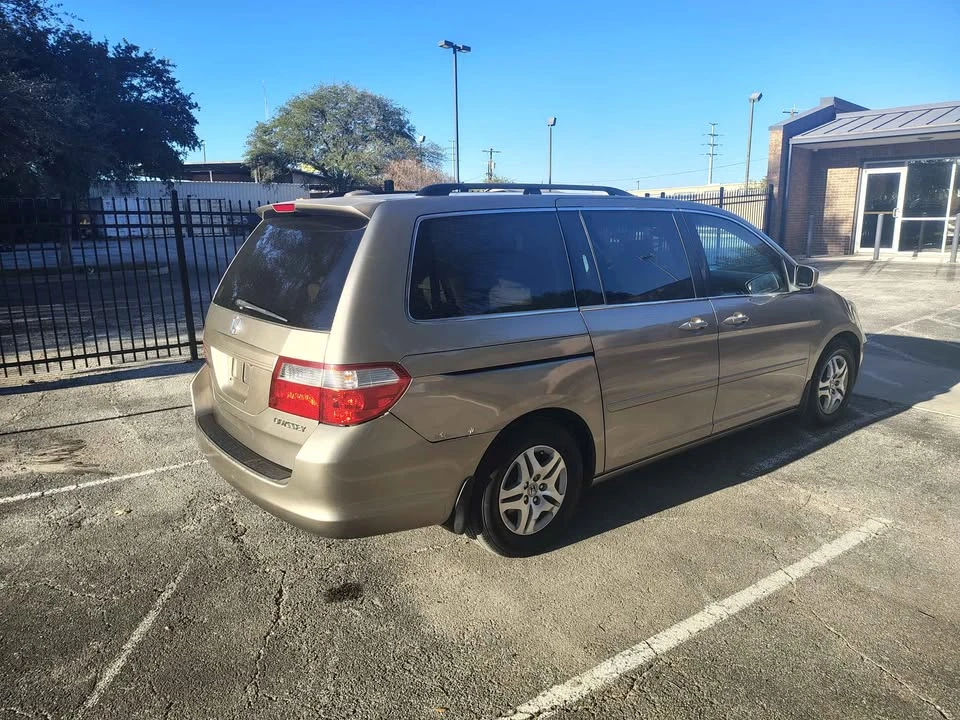 2005 Honda Odyssey - Image 4 of 12