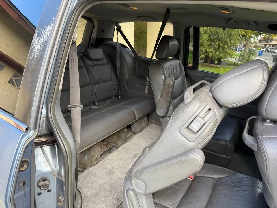 2005 Honda Odyssey - Image 12 of 17