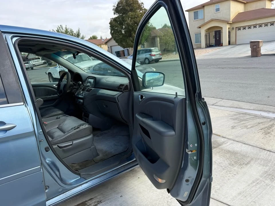 2005 Honda Odyssey - Image 15 of 17