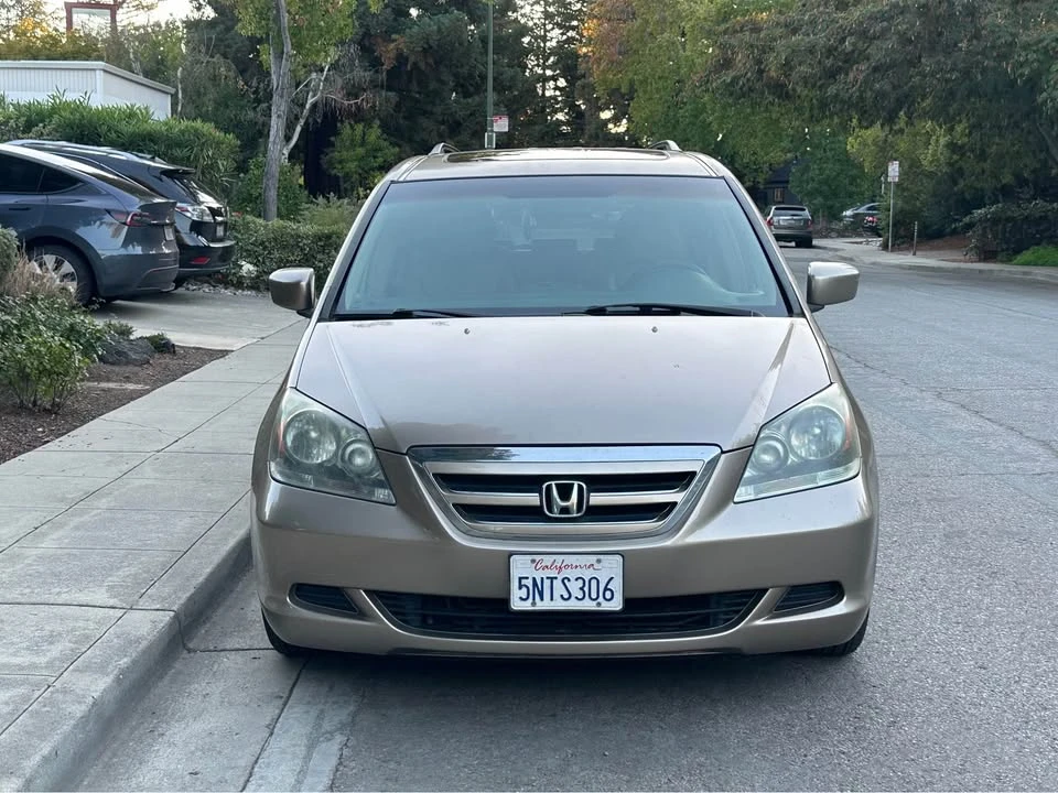 2005 Honda Odyssey - Image 3 of 12