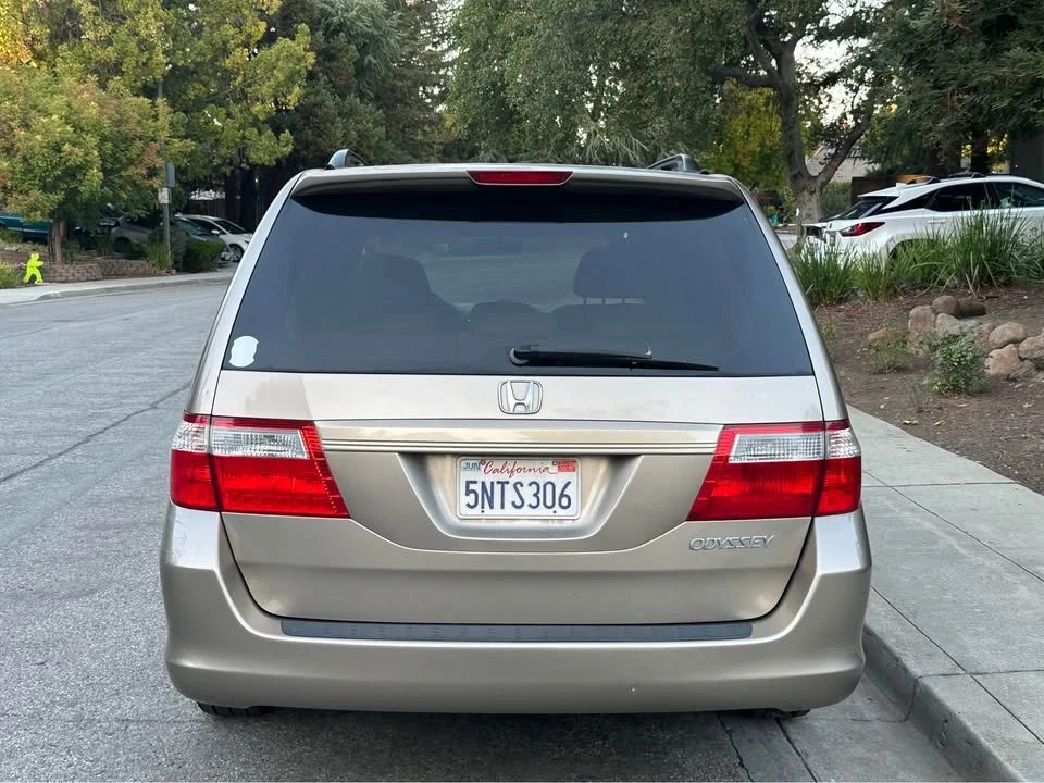 2005 Honda Odyssey - Image 4 of 12