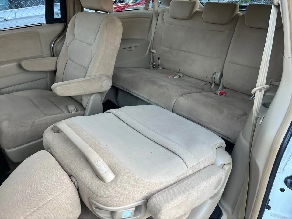 2005 Honda Odyssey - Image 8 of 10