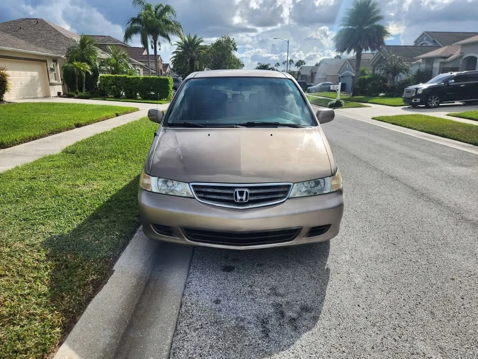 2005 Honda Odyssey - Image 3 of 14