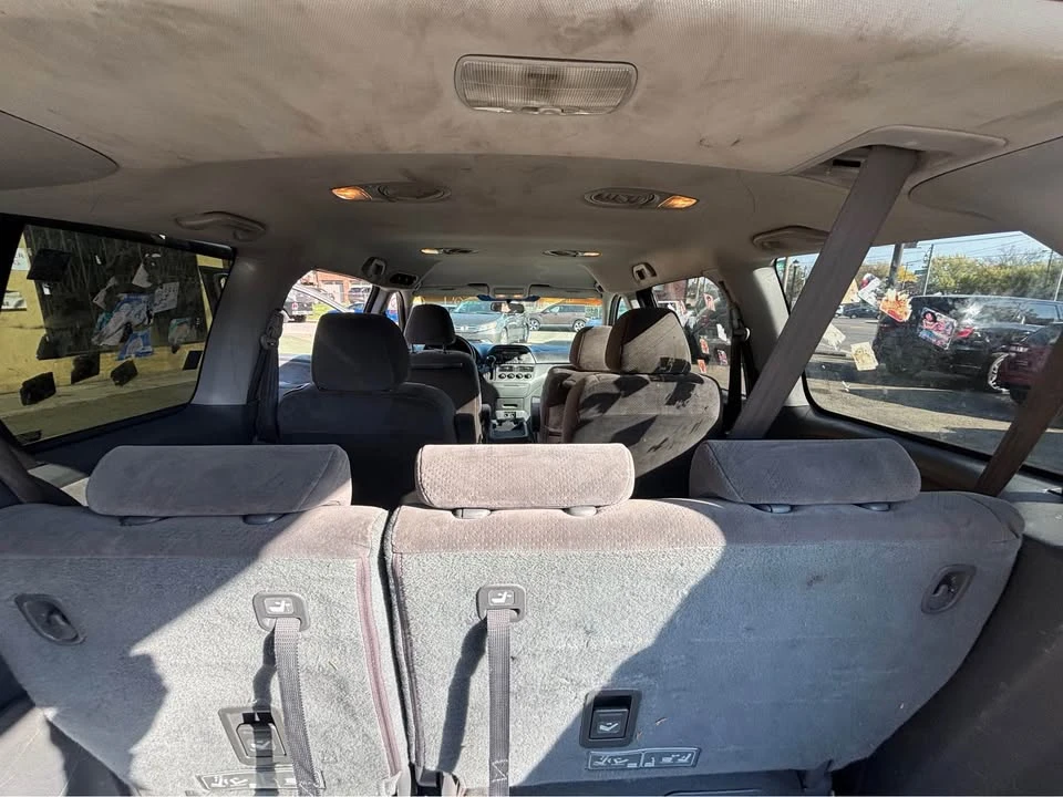 2005 Honda Odyssey - Image 6 of 10
