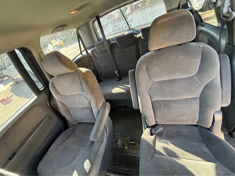 2005 Honda Odyssey - Image 7 of 10