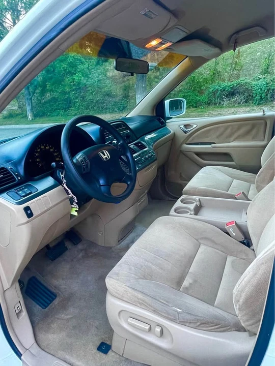 2005 Honda Odyssey - Image 4 of 8