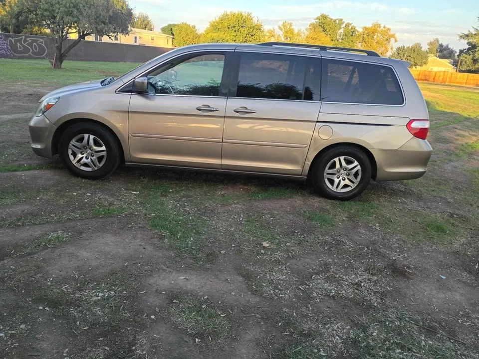 2005 Honda Odyssey - Image 3 of 9