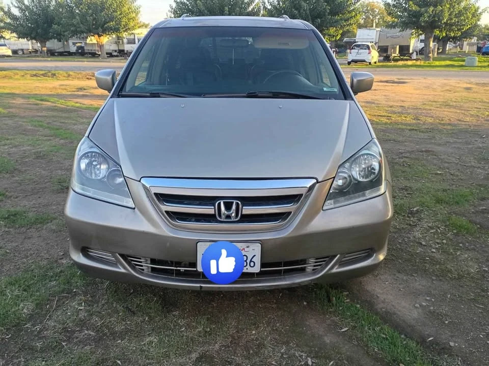 2005 Honda Odyssey - Image 2 of 9