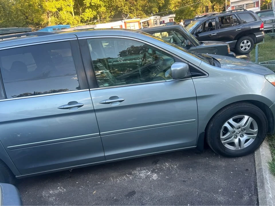 2005 Honda Odyssey - Image 6 of 6