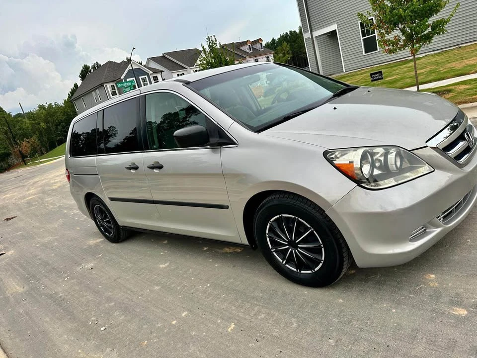 2005 Honda Odyssey - Image 6 of 14