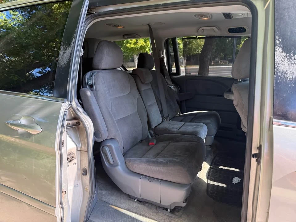 2005 Honda Odyssey - Image 3 of 8