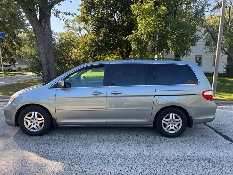 2005 Honda Odyssey - Image 5 of 12
