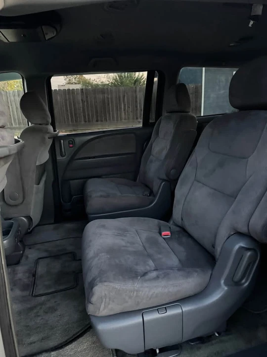 2005 Honda Odyssey - Image 11 of 12