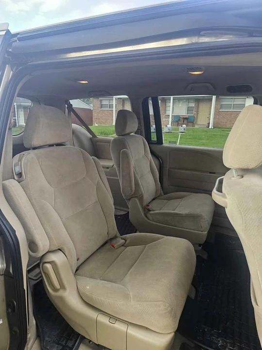 2005 Honda Odyssey - Image 4 of 6