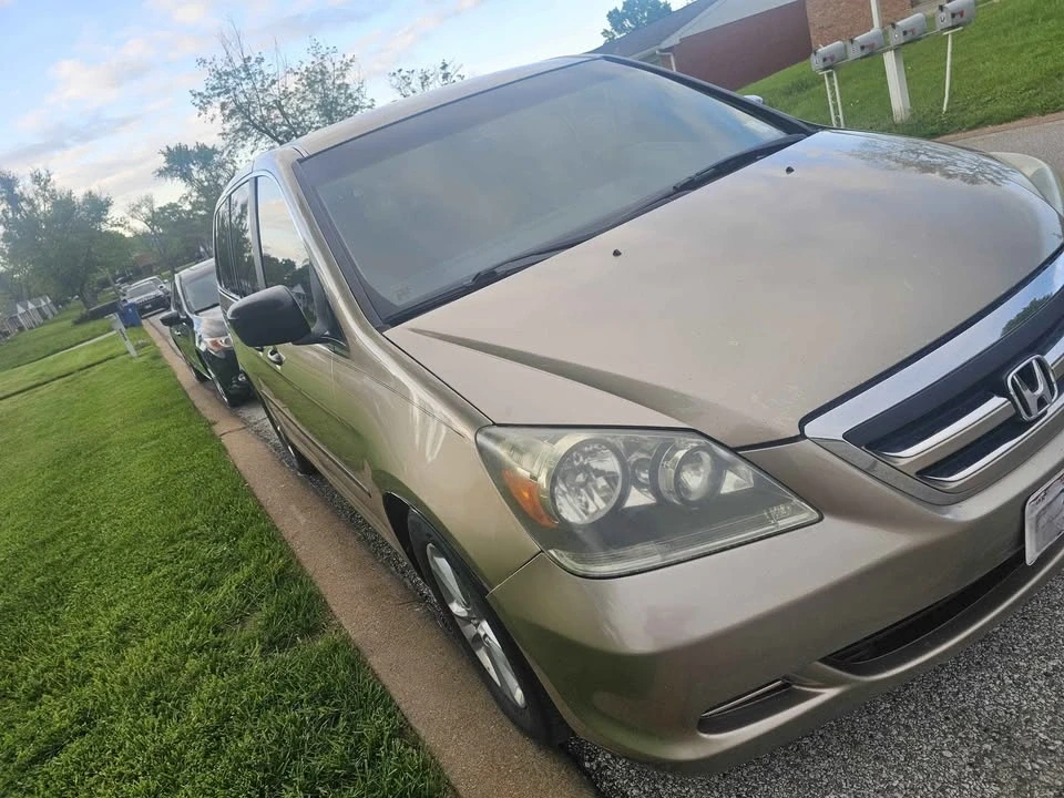2005 Honda Odyssey - Image 2 of 6