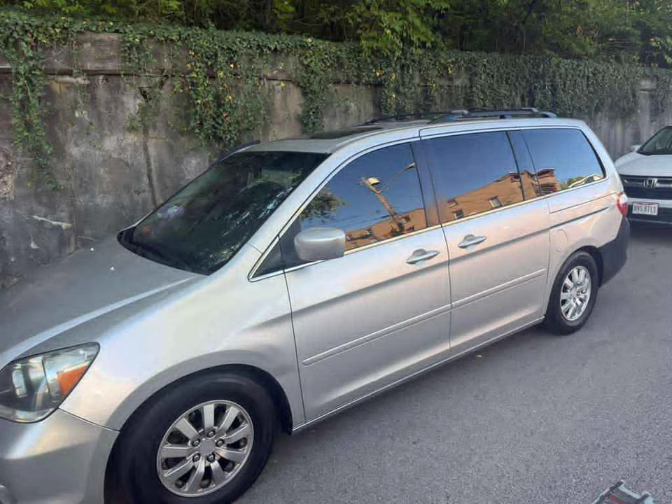 2005 Honda Odyssey - Image 2 of 8