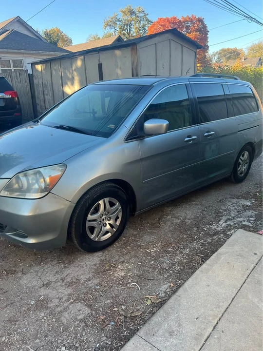 2005 Honda Odyssey - Image 3 of 4