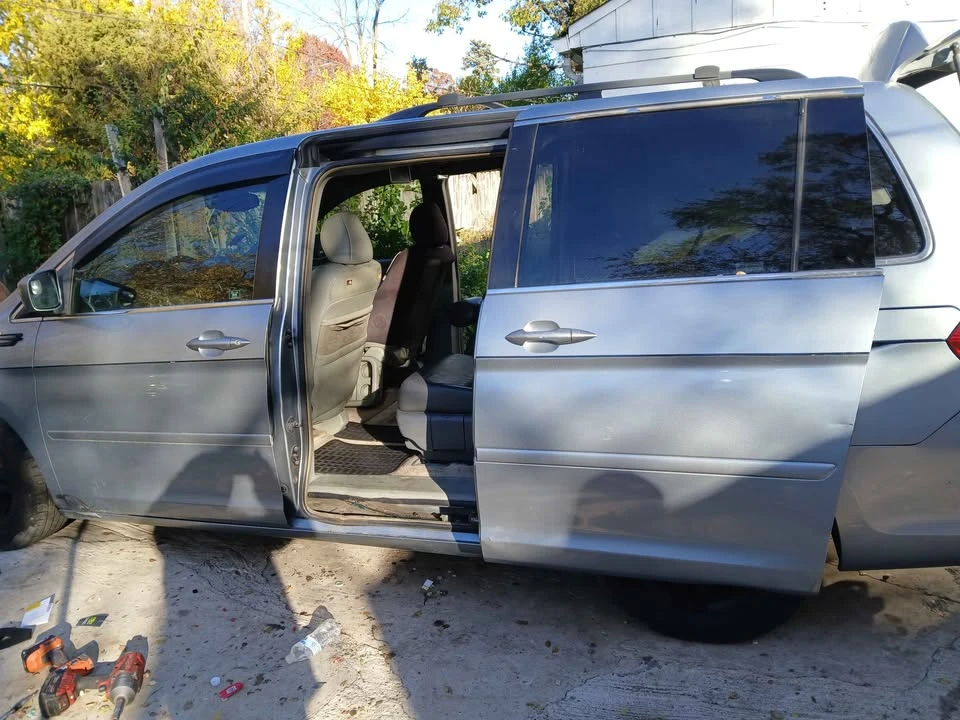 2005 Honda Odyssey - Image 7 of 13