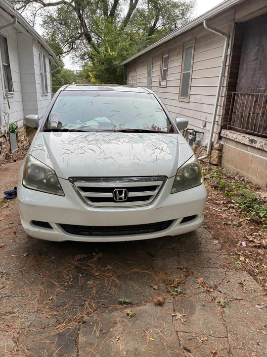 2005 Honda Odyssey - Image 4 of 4