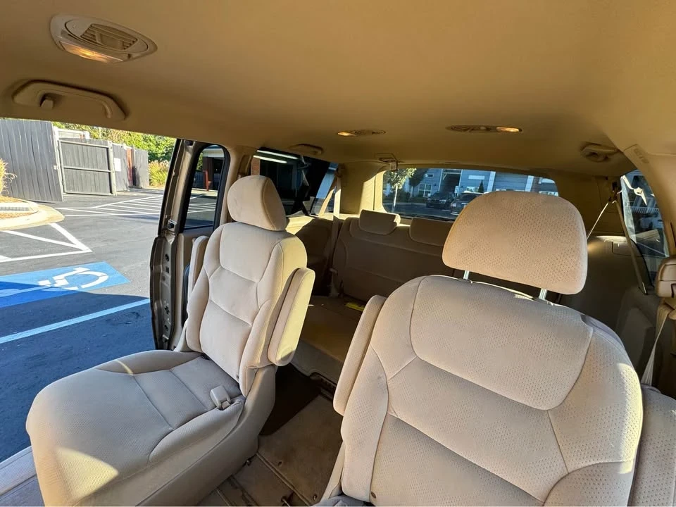 2005 Honda Odyssey - Image 9 of 17