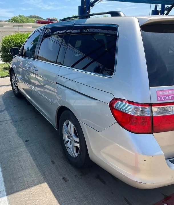 2005 Honda Odyssey - Image 9 of 16