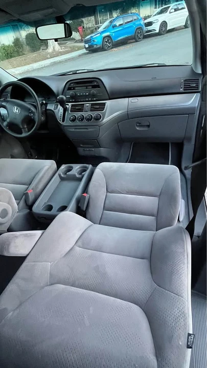 2005 Honda Odyssey - Image 13 of 17