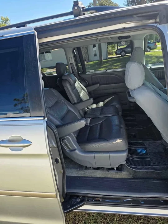 2005 Honda Odyssey - Image 14 of 15