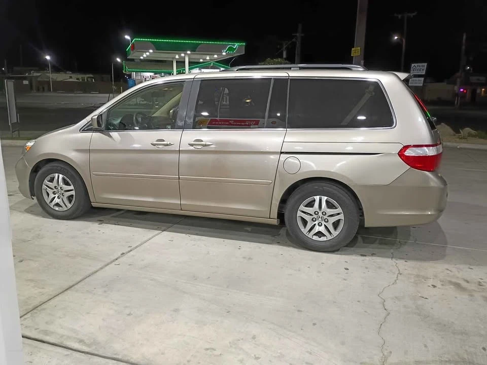 2005 Honda Odyssey - Image 8 of 8