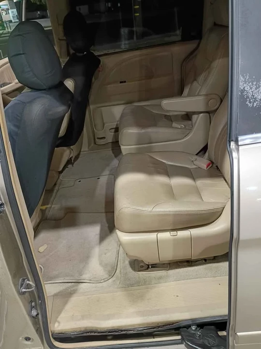 2005 Honda Odyssey - Image 6 of 8