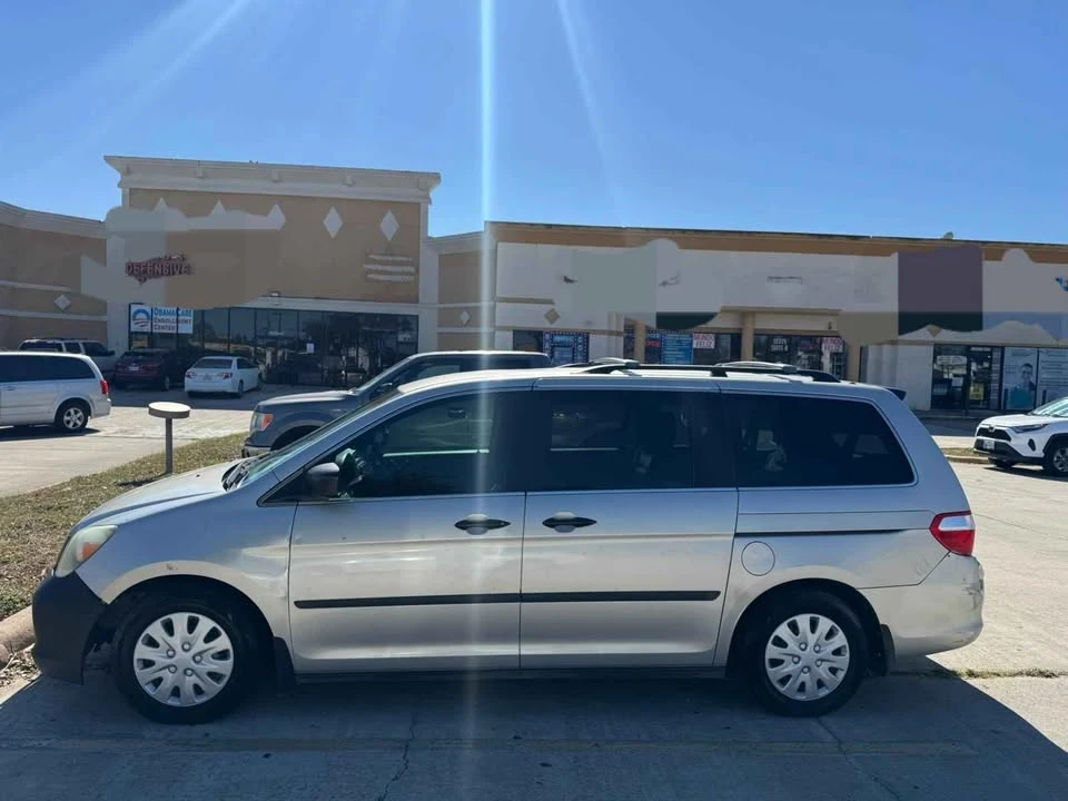 2005 Honda Odyssey - Image 3 of 12