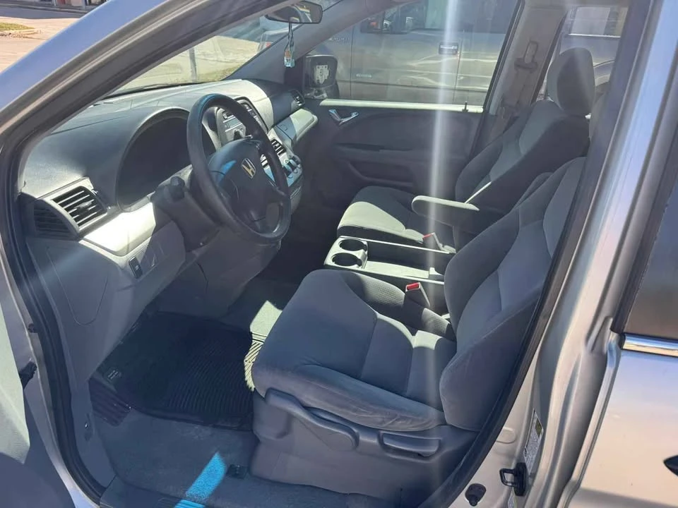 2005 Honda Odyssey - Image 10 of 12