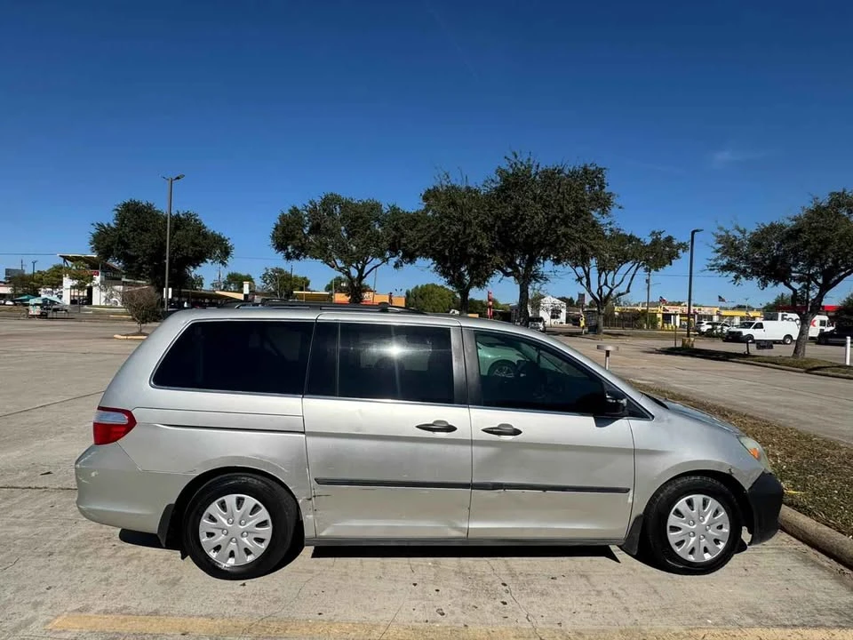 2005 Honda Odyssey - Image 4 of 12