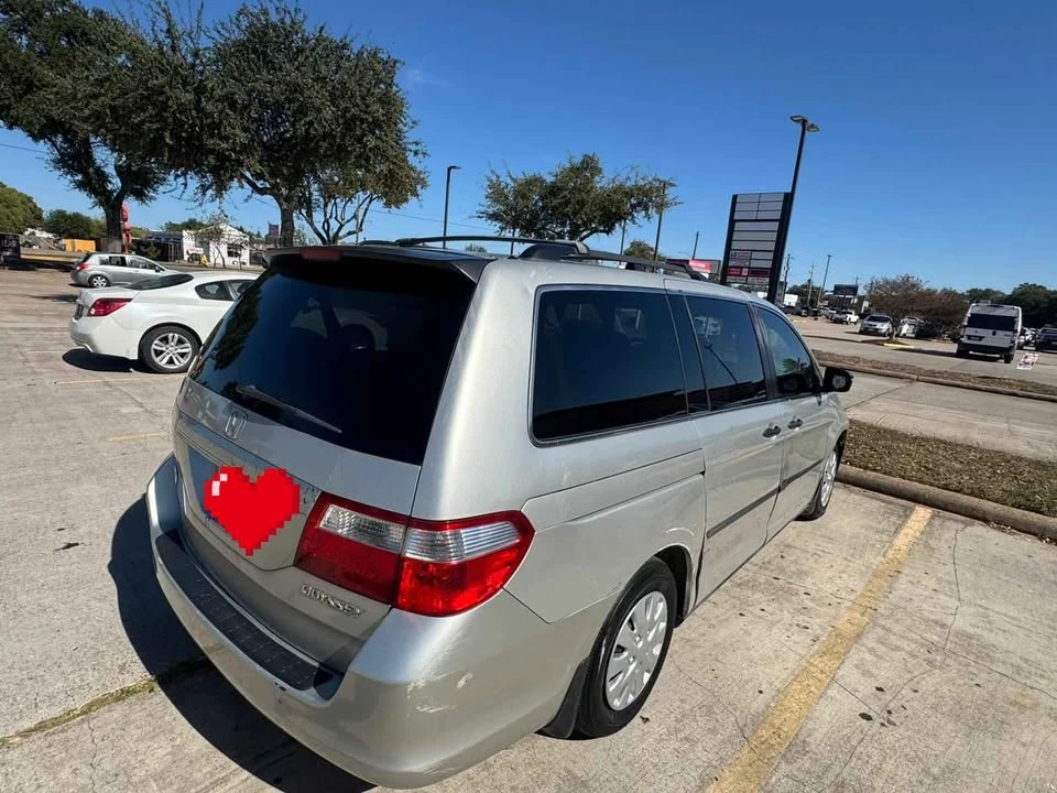 2005 Honda Odyssey - Image 6 of 12