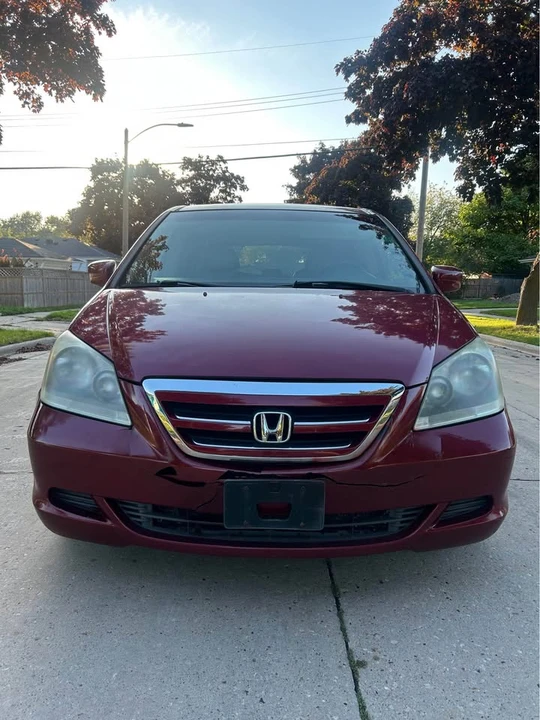 2005 Honda Odyssey - Image 2 of 14
