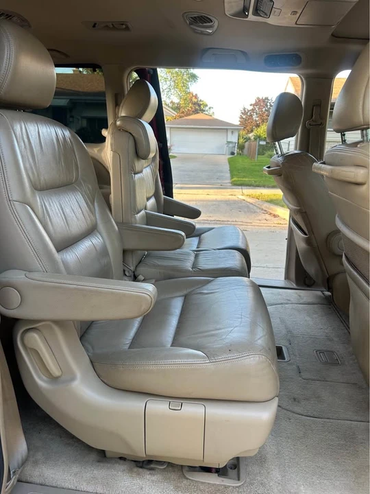 2005 Honda Odyssey - Image 11 of 14