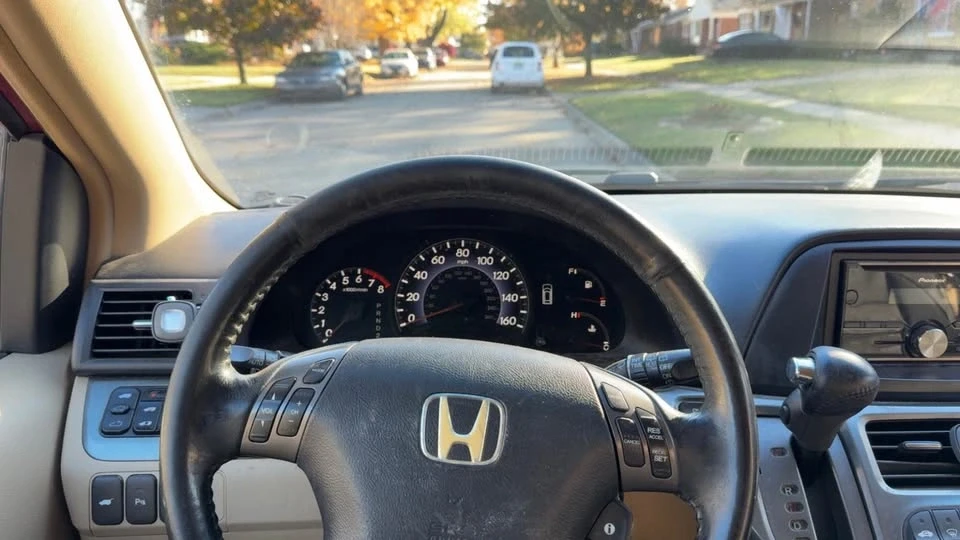 2005 Honda Odyssey - Image 4 of 8
